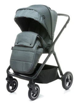 4Baby Everso Black Wandelwagen -Kleintje Wereld 4baby everso grey wandelwagen 3 1