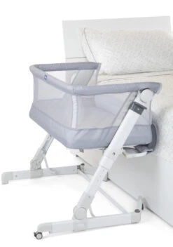 Chicco Next2me Pop-Up Grey Mist Wieg Aan Bed 07079299720000 -Kleintje Wereld Foto Grey mist 4