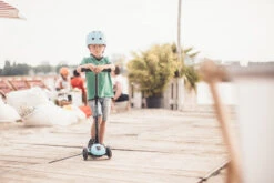 Scoot And Ride Kiwi Highwaykick 3 Step SR-96359 -Kleintje Wereld Scoot and Ride Highwaykick 3 Step BLUEBERRY