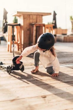 Scoot And Ride Zebra Highwaykick 2 Step SR-96523 -Kleintje Wereld Scoot and Ride Zebra Highwaykick 2 Step SR 96523 .sfeer 1