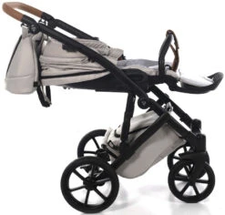 Tako Space Beige Kinderwagen Incl. Tas 02 -Kleintje Wereld Tako Space Beige Kinderwagen incl. Tas 02 16