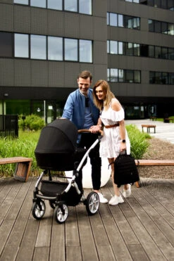 Tako Space Black Kinderwagen Incl. Tas 04 -Kleintje Wereld Tako Space Black Kinderwagen incl. Tas 04 19