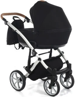 Tako Space Black Kinderwagen Incl. Tas 04 -Kleintje Wereld Tako Space Black Kinderwagen incl. Tas 04 2