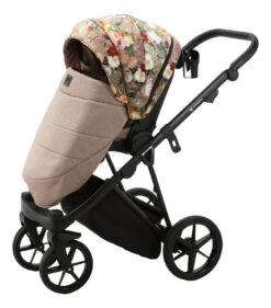 Adamex Porto Flowers Beige 2-in-1 Kinderwagen FL-5 -Kleintje Wereld adamex porto flowers beige 2 in 1 kinderwagen fl 5 7 1920x1920