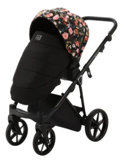 Adamex Porto Flowers Black 2-in-1 Kinderwagen FL-1 -Kleintje Wereld adamex porto flowers black 2 in 1 kinderwagen fl 1 8 1920x1920