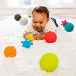 Infantino Sensory Balls Blocks & Buddies Set BK-05373 -Kleintje Wereld b kids sensory balls blocks buddies set 3