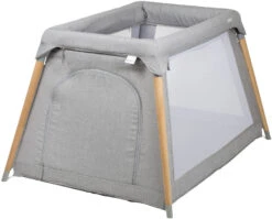 Babygo Groovy Grijs Campingbedje Incl. Bodemverhoger 4551 -Kleintje Wereld babygo groovy grijs campingbedje incl. bodemverhoger 4
