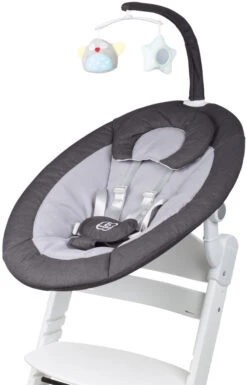 Babygo Homey Set Black/White Babyschommel En Kinderstoel 19014 -Kleintje Wereld babygo homey set dark greywhite babyschommel en kinderstoel 19014 3
