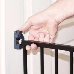 Babygo Safety BabySecure Wallfix Black Traphek 4062 -Kleintje Wereld babygo safety babysecure wallfi3 black traphek 4062 x 1 1