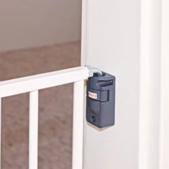 Babygo Safety BabySecure Wallfix White Traphek 4061 -Kleintje Wereld babygo safety babysecure wallfi3 white traphek 4061 x 1