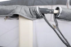 Babygo Vivaldi Grey Wieg Aan Bed 4651 -Kleintje Wereld babygo vivaldi grey wieg aan bed 4651 3