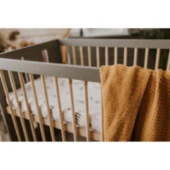 Babykamer Bo: Ledikant & Commode -Kleintje Wereld babykamer bo 5 1 2