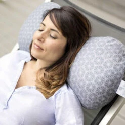 Babymoov Dream Belt Zwangerschapsriem Incl. Mum & B Zwangerschapskussen A108811 -Kleintje Wereld babymoov mum b maternity cushion dotwork lifestyle 1