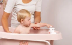 Bébé-jou Bebe-Jou Leopard Pink Click Thermobad 6260123Z -Kleintje Wereld bebe jou leopard pink click thermobad 6