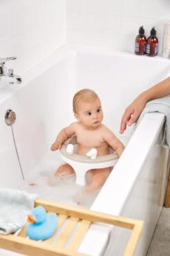 Bébé-jou Bebe-Jou Taupe Badring 417505 6 Bébé-jou Bebe-Jou Taupe Badring 417505 -Kleintje Wereld bebe jou taupe badring 417505.2 1920x1920