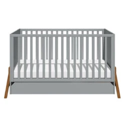 Bellamy Lotta Grey Babykamer: Ledikant/Juniorbed En Commode Met 6 Lades -Kleintje Wereld bellamy lotta grey 70 x 140 cm ledikant juniorbed loszlo70 2 3