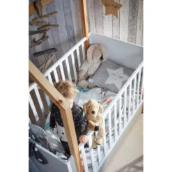 Bellamy Pinette Babykamer: Ledikant/Juniorbed, Commode En 2-Deurskast -Kleintje Wereld bellamy pinette babykamer 06 2