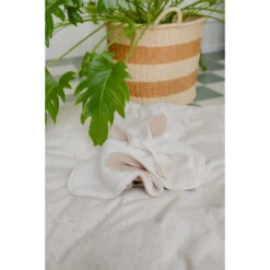 Bibs Kangaroo Ivory Knuffeldoekje 9405216 -Kleintje Wereld bibs kangaroo ivory knuffeldoekje 9405216 21