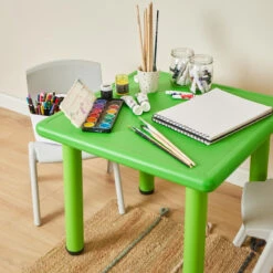Bieco Groen Kindertafel 04000033 -Kleintje Wereld bieco groen kindertafel 04000033 5