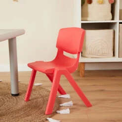 Bieco Rood Kunststof Kinderstoeltje 04000005 -Kleintje Wereld bieco rood kunststof kinderstoeltje 04000005 5