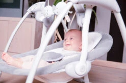 Bo Jungle B-Portable Swing Dolphy Grey Babyschommel B700600 -Kleintje Wereld bo jungle b portable swing dolphy grey babyschommel b700600 5