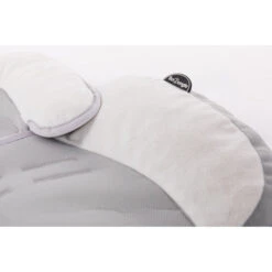 Bo Jungle B-Snooze Wit/Grijs 3-in-1 Universeel Kussen B180500 -Kleintje Wereld bo jungle b snooze witgrijs 3 in 1 universeel kussen b180500 3 1