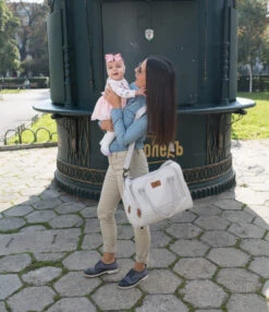 Cangaroo Jossie Grey Luiertas 5564 -Kleintje Wereld cangaroo jossie luiertas 5557 1 1