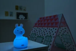 Chicco Sweet Lights Lama Nachtlampje 10574 -Kleintje Wereld chicco sweet lights lama nachtlampje 10574 7