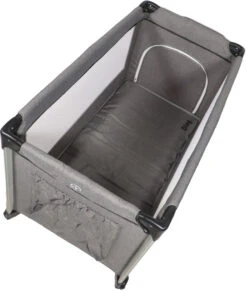 Ding Stripe Grey Melange Deluxe Campingbed DI-271804 -Kleintje Wereld ding campingbed deluxe grey bovenkantk