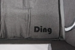 Ding Stripe Grey Melange Deluxe Campingbed DI-271804 -Kleintje Wereld ding campingbed deluxe grey logo2k