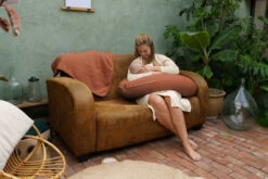 Doomoo Buddy Tetra Jersey Terracotta Voedingskussenhoes BC B82 -Kleintje Wereld doomoo buddy tetra jersey terracotta voedingskussen b82 2 1