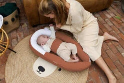 Doomoo Cocoon Tetra Jersey Terracotta Babynest CO 11 -Kleintje Wereld doomoo cocoon tetra jersey terracotta babynest3