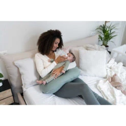 Doomoo Softy Tetra Jersey Green Voedingskussen S33 -Kleintje Wereld doomoo softy tetra jersey green voedingskussen s33 1