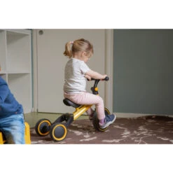 Eco Toys Wit 4-in-1 Loopfiets HC492494 -Kleintje Wereld eco toys geel 4 in 1 loopfiets hc492494 01