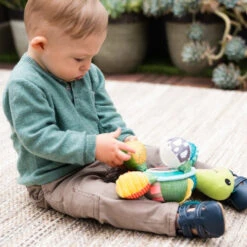 Infantino Go Gaga Mirror Pal Turtle Spiegel BK-216003 -Kleintje Wereld infantino go gaga mirror pal turtle spiegel bk 216003 5