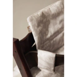 Jollein Animals Nougat Meegroei Stoelverkleiner 019-533-67044 -Kleintje Wereld jollein animals nougat meegroei stoelverkleiner 019 533 67044 4