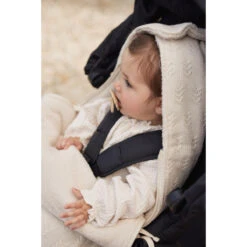 Jollein Grain Knit Oatmeal 3/5 Punts 0-9 Maanden Autostoel Voetenzak 025-811-67047 -Kleintje Wereld jollein grain knit oatmeal 0 9 maanden autostoel voetenzak 025 811 67047 3