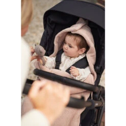 Jollein Grain Knit Wild Rose 3/5 Punts 0-9 Maanden Autostoel Voetenzak 025-811-67065 -Kleintje Wereld jollein grain knit wild 0 9 maanden autostoel voetenzak 025 811 67065 1