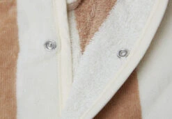 Jollein Stripe Terry Biscuit 1-2jr Badjas 060-808-67000 -Kleintje Wereld jollein stripe terry biscuit 1 2jr badjas 060 808 67000 4