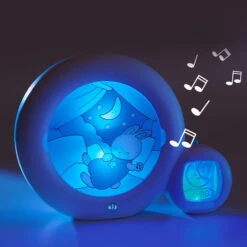 KidSleep Moon Wit/Blauw Slaaptrainer En Kinderwekker 0014 -Kleintje Wereld kidsleep moon wit blauw kinderwekker 0014 3