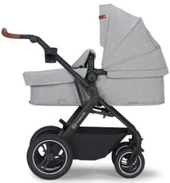 Kinderkraft B-Tour Silver Grey 3-in-1 Combi Kinderwagen Incl. Autostoel KSBTOU00LGR3000 -Kleintje Wereld kinderkraft b tour 3 in 1 silver grey wandelwagen ksbtou00lgr3000 3 1920x1920