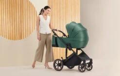 Kinderkraft Prime 2 Dark Green 3-in-1 Kinderwagen Incl. Autostoel KSPRIM02GRE3000 -Kleintje Wereld kinderkraft prime 2 kinderwagen sfeerfoto 2 1