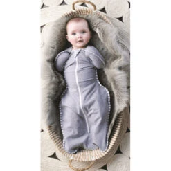 Love To Dream Swaddle Up 1.0 Grey Small 3-6 Kg Inbakerslaapzak L1001001GRS -Kleintje Wereld kraken 1 2