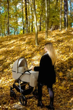 Kunert Mata Gold Black 2-in-1 Combi Kinderwagen MATA-10-GOLD -Kleintje Wereld kunert mata black mocca 2 in 1 combi kinderwagen mata 02 black 6 1