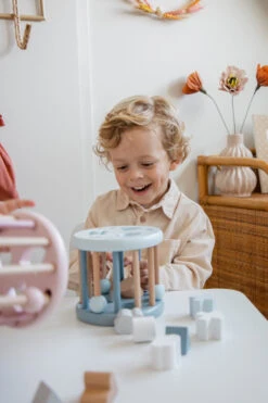 Label Label Blauw Houten Rollende Vormenstoof LLWT-34338 -Kleintje Wereld label label blauw houten rollende vormenstoof llwt 34338 4