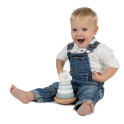 Label Label Blauw Houten Tuimelring Piramide LLWT-25255 12 Label Label Blauw Houten Tuimelring Piramide LLWT-25255 -Kleintje Wereld label label groen houten tuimelring piramide llwt 25255 3333