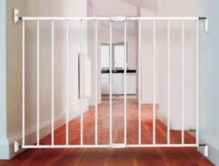 Noma Zwart Metaal Uitschuifbaar Traphek/Veiligheidshek 93330 -Kleintje Wereld lifestyle gate ex metal 4 1