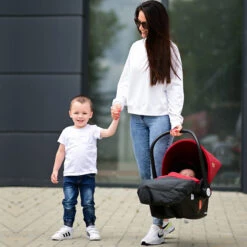 Lorelli Lifesaver Beige 0-13kg Autostoel 10070302205 -Kleintje Wereld lorelli lifesaver grey 0 13kg autostoel 10070302203 .3 2