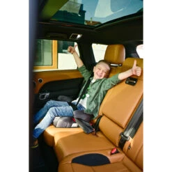 Lorelli Travel Luxe Grey & Black 15-36 Kg Isofix Booster 1007134-2348 -Kleintje Wereld lorelli travel luxe sfeer 2 1