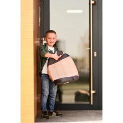 Lorelli Travel Luxe Black & Grey 15-36 Kg Isofix Booster 1007134-2339 14 Lorelli Travel Luxe Black & Grey 15-36 Kg Isofix Booster 1007134-2339 -Kleintje Wereld lorelli travel luxe sfeer 3 1 1